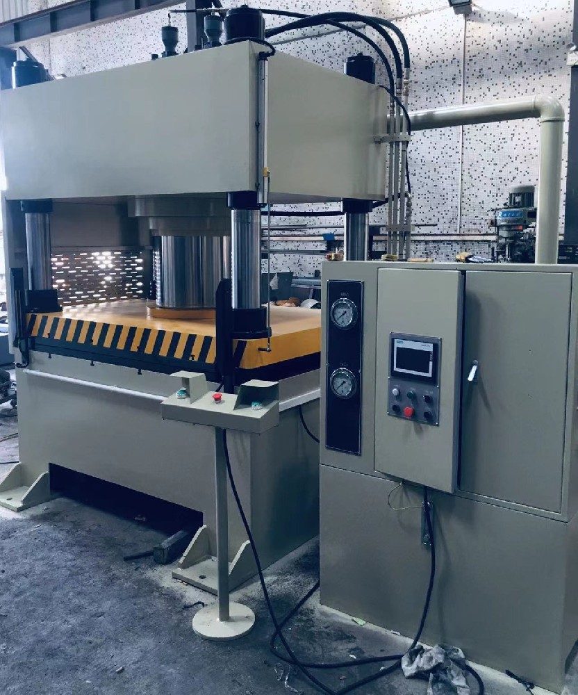 500噸冷擠壓成型機(jī)